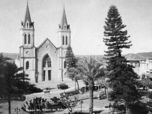 img_antiga_jundiai_6_praca_dr_pedro_de_toledo