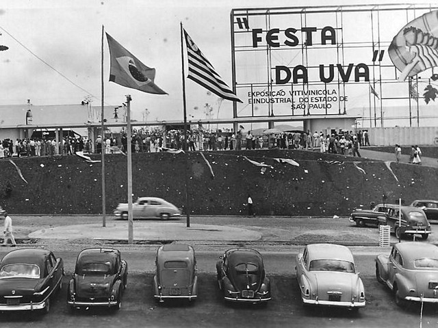 img_antiga_jundiai_b_16_festa_da_uva_de_1953