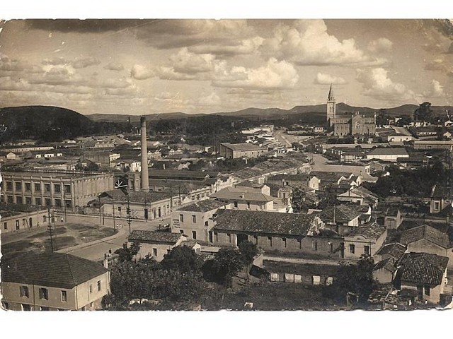 img_antiga_jundiai_b_25_vista_pacial_da_vila_arens_do _alto_do_escadao_proximo_a_camara_municipal_de_jundiai
