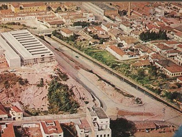 img_antiga_jundiai_b_7_construcao_do_colegio_gandra_3